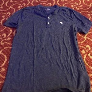 Abercrombie & Fitch cotton tee with buttons